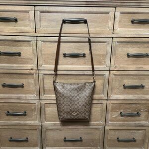 Coach Signature Abbey bag